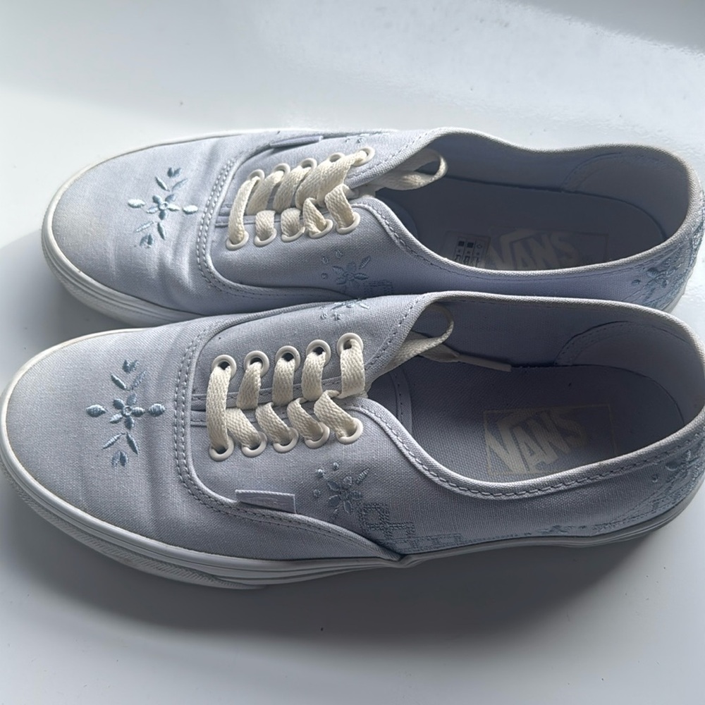Vans (exclusive embroidered)